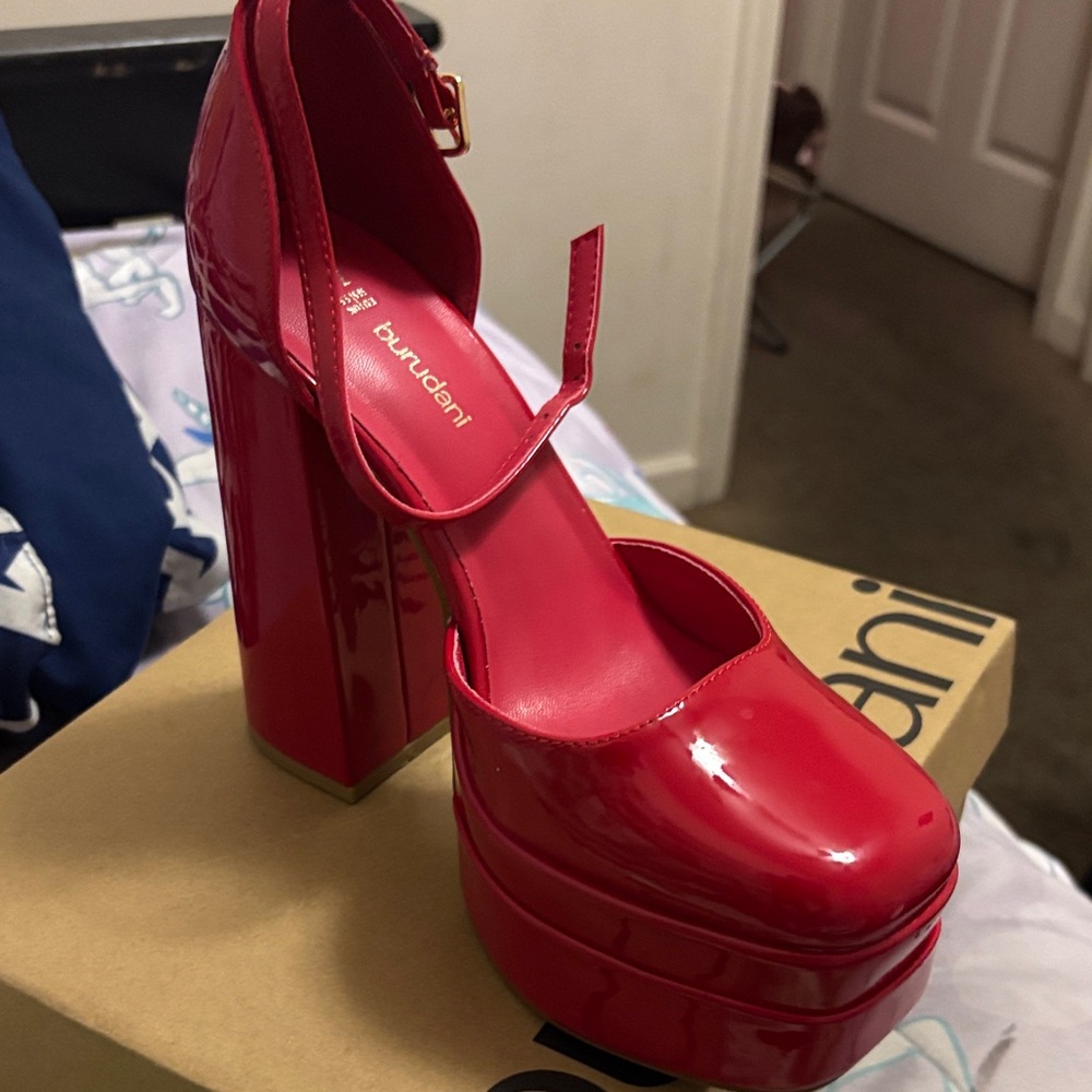 SHEIN Glossy Red Platform Heels